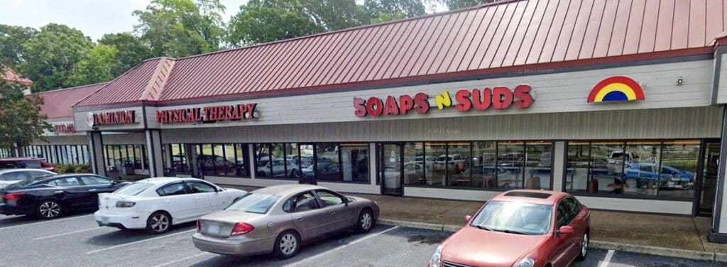Newport News Laundromat - Denbigh Blvd