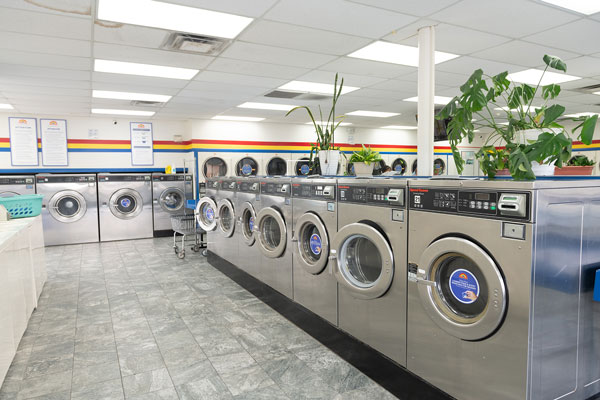Interior photo of Warwick Blvd Laundromat Soaps N Suds